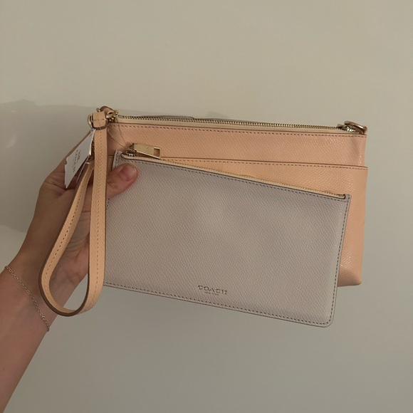 Coach Handbags - NWT Coach wristlet peach and light beige